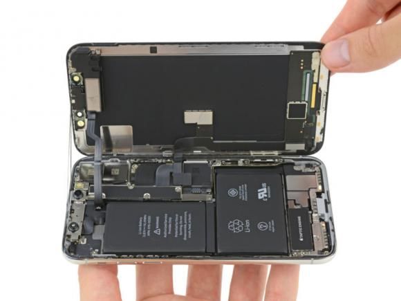 Dezasamblarea iPhone X dezvăluie un detaliu neașteptat