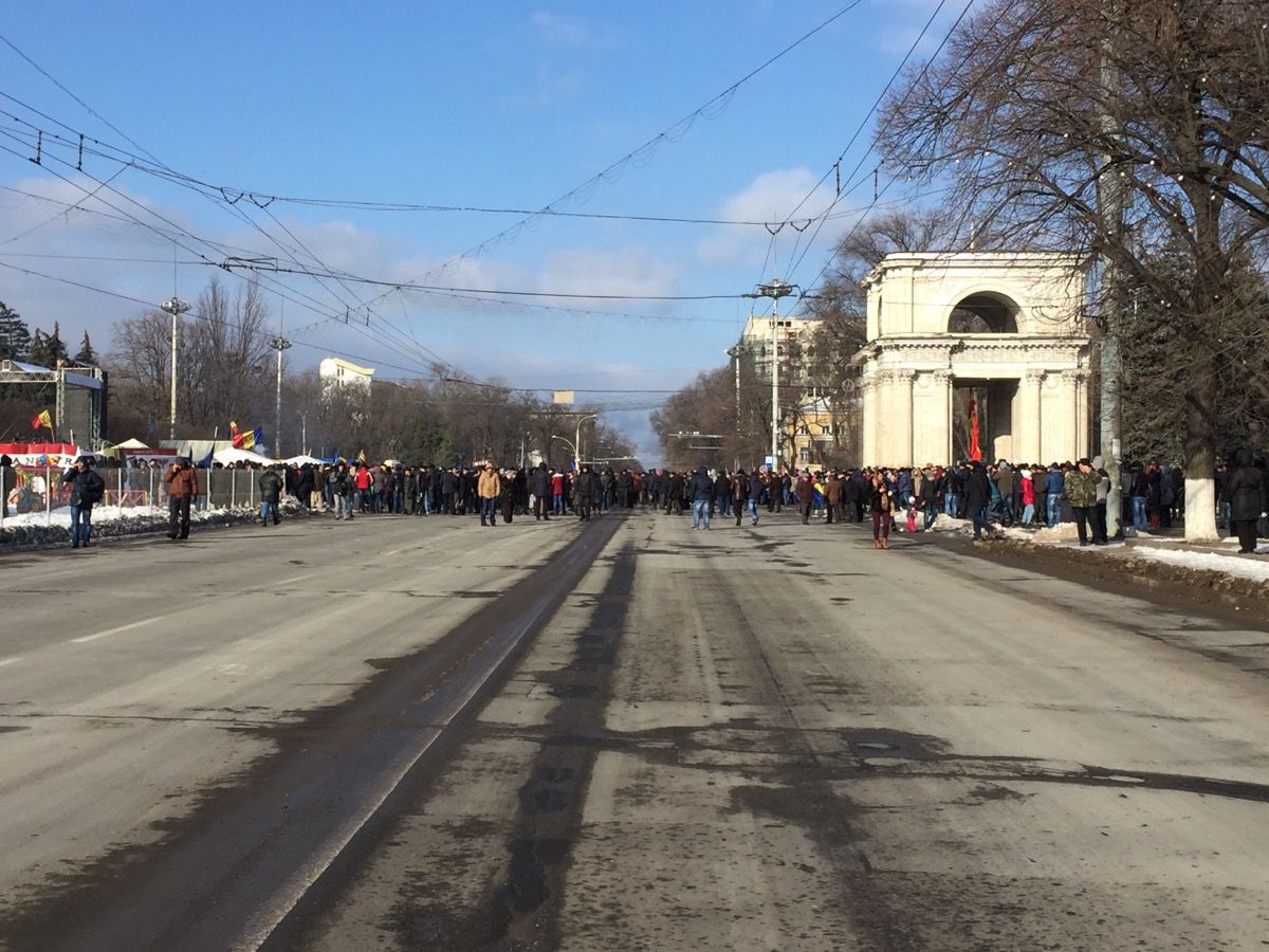 Inspectoratul Național de Patrulare îndeamnă conducătorii auto să evite centrul capitalei.