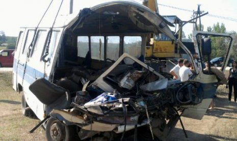 La 9 august curent, autobuzul care se deplasa pe ruta Morenii Noi - Ungheni nu a virat la timp în curbă, a ieşit de pe traseu şi a derapat într-un şanţ.