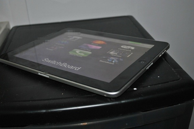 Un alt fel de iPad s-a vîndut pe Ebay cu 10.000$