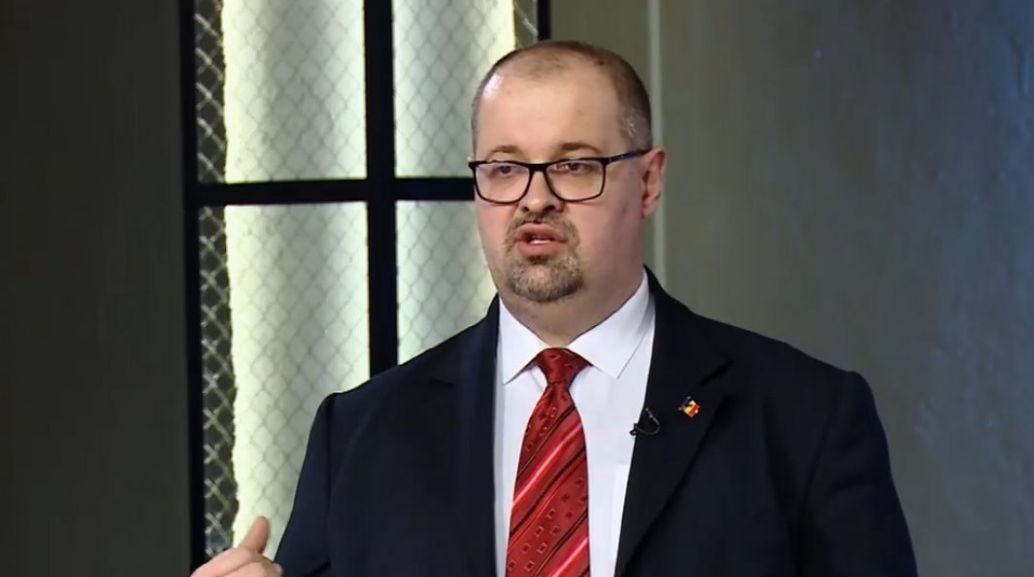ЦИК утвердила мандат нового депутата после отставки Додона.