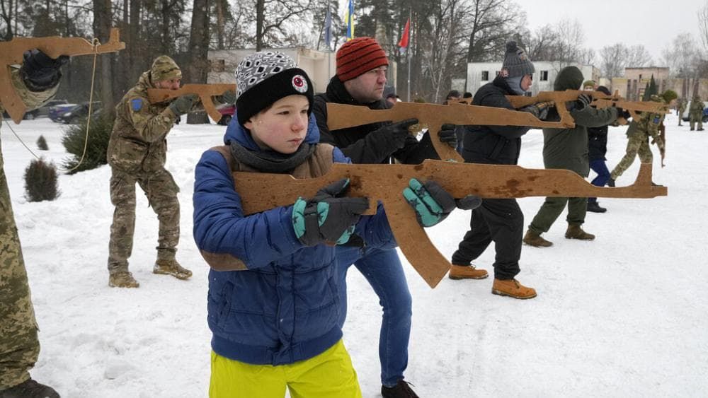 Украина провела военные учения в Чернобыле.