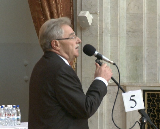 Discuțiile în contradictoriu dintre deputații liberali și liberal-reformatorii nu încetează.