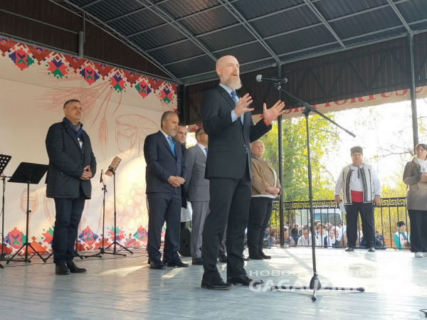Жителей Чадыр-Лунги поздравили с праздником главы USAID и TIKA в Молдове.