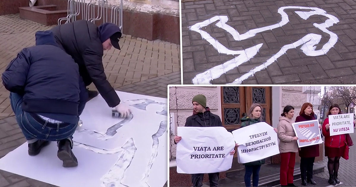 Гражданские активисты провели флешмоб.