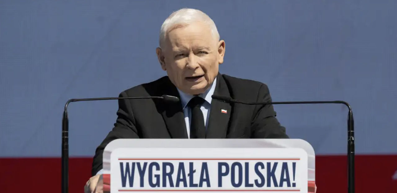 Kaczyński a cerut blocarea aderării Ucrainei la UE.