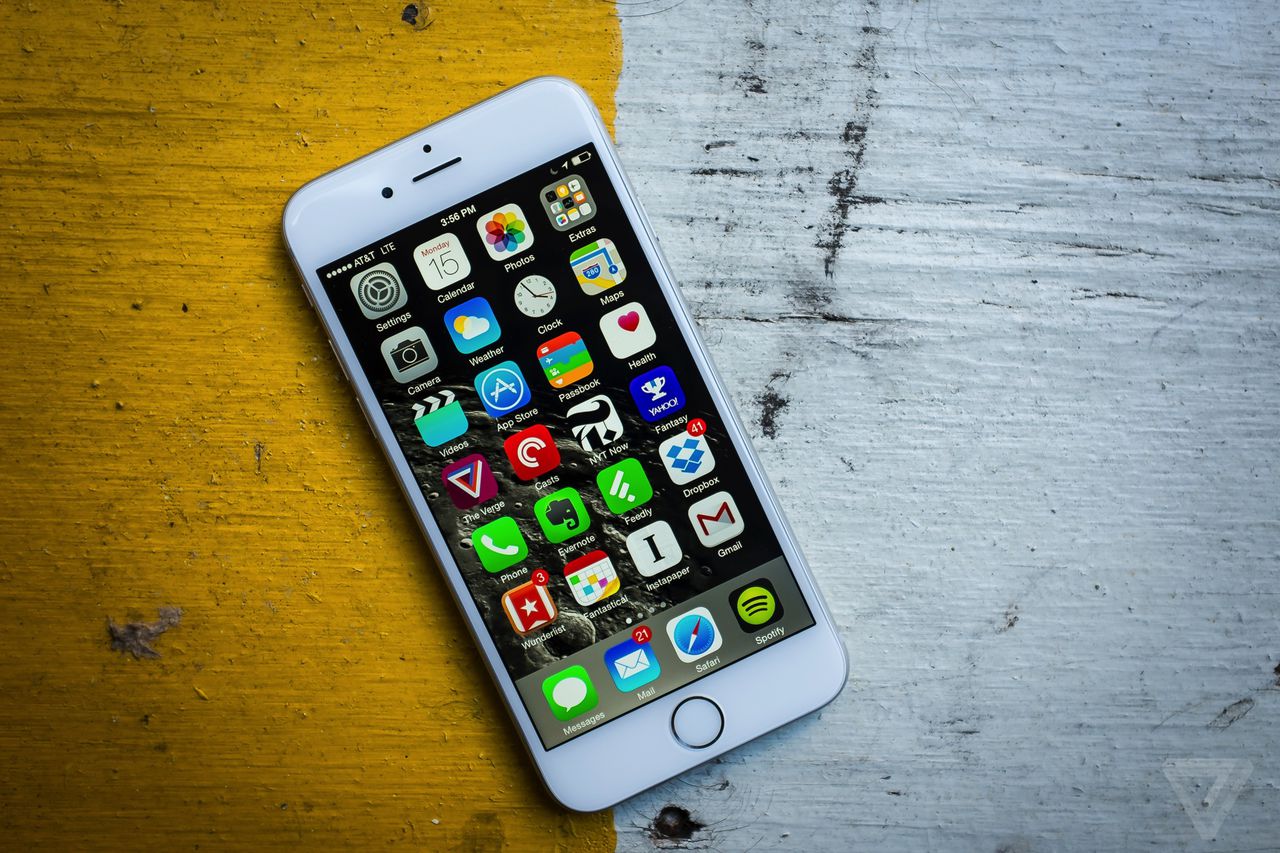 Apple начала собирать iPhone 6S.