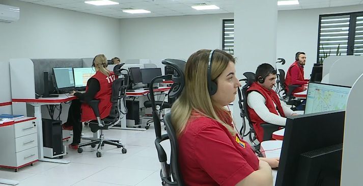 Побил собственный рекорд: кишиневец звонил в службу 112 почти 3000 раз.