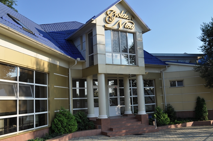 Proprietarul restaurantului "Golden Nica" va fi audiat astăzi de către procurori în calitate de bănuit.