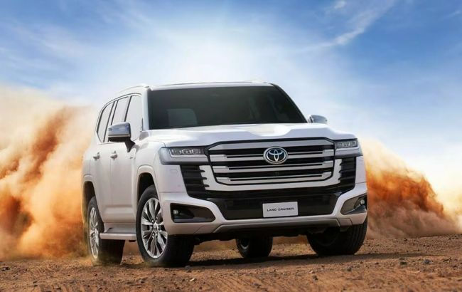 Toyota a prezentat cel mai puternic Land Cruiser hibrid din istorie.