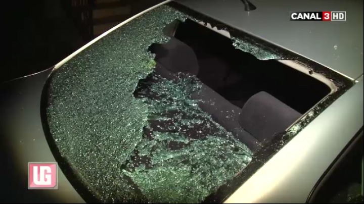Doi bărbaţi beţi s-au bătut şi au spart parbrizele a două automobile. 