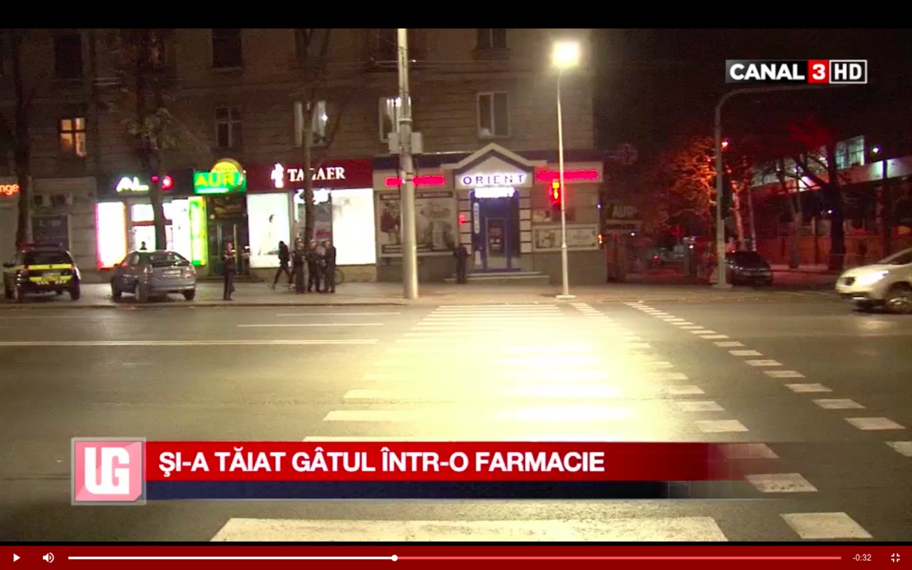 Un bărbat și-a tăiat gâtul într-o farmacie.