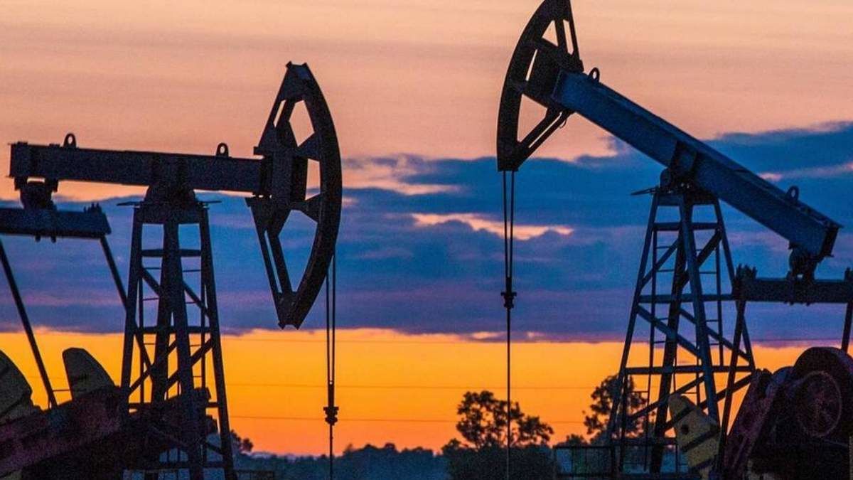 Нефть дешевеет на фоне усилий по увеличению поставок.