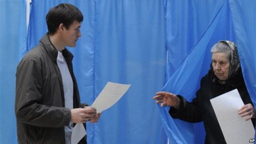 Administraţia din Găgăuzia intensifică pregătirile pentru referendumul din 2 februarie, unde alegătorii sunt chemaţi să opteze între aderarea R. Moldova la UE sau apropierea de Uniunea Vamală.