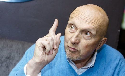 Экс-премьер Латвии заявил, что страна попала в "пятую точку".