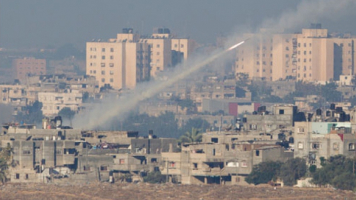 Potrivit lui, 200 de case au fost total distruse şi alte 8.000 avariate de atacurile israeliene. 