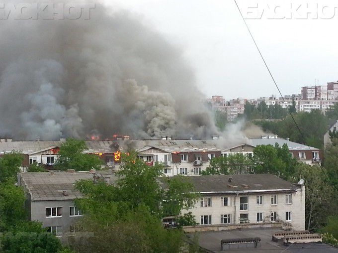 Местные власти называли разные сроки сдачи ее в эксплуатацию.