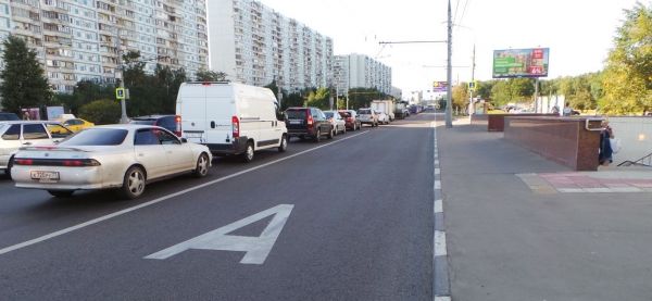 Для создания полос для общественного транспорта нужен должный контроль.