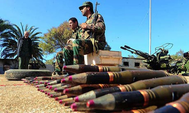 Nicolette Boehland, coautoare a raportului, a declarat că „gama de arme este şocantă", iar acest arsenal creează o „situaţie explozivă" 