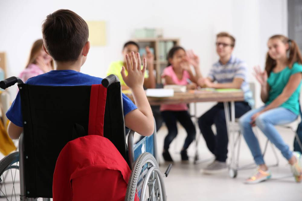 Ministerul Educației: Școlile nu sunt pregătite pentru instruirea copiilor cu nevoi speciale.
