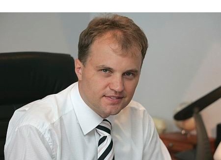 Лидер Приднестровского региона Молдовы Евгений Шевчук помиловал сотрудника МВД Молдовы Александра Урсу. Фото: tribuna.md