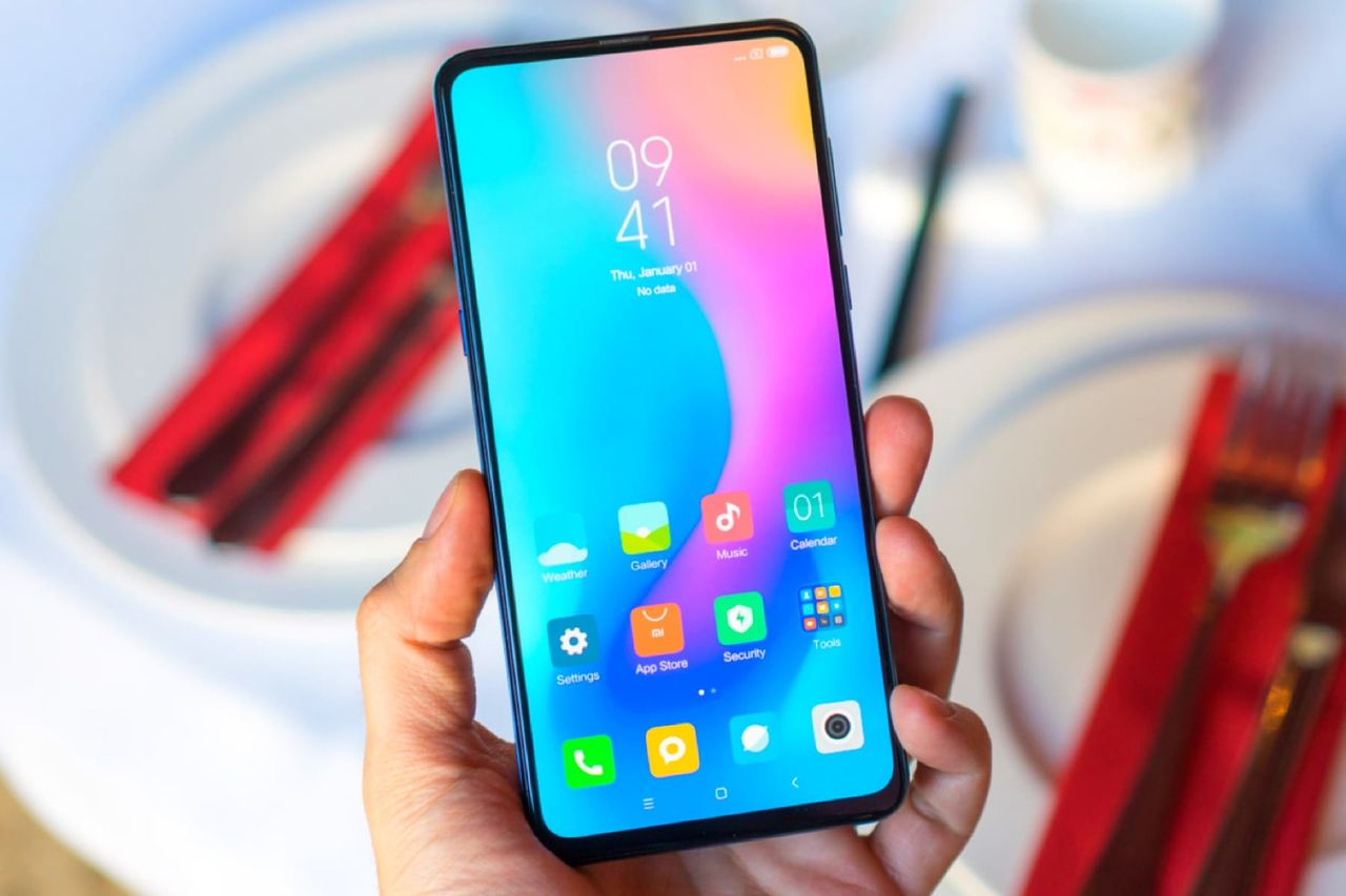 Xiaomi выпустила геймпад для своих флагманов.
