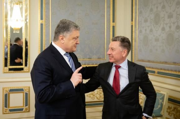 Порошенко просил США о помощи на президентских выборах.