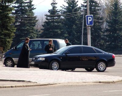 Священник из Дрокиевского района осужден на пять лет заключения за провокацию ДТП, в котором погиб мужчина.