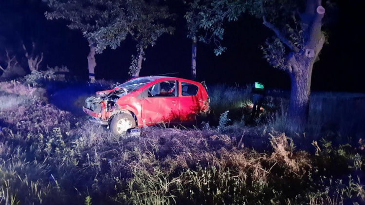 В Единцах водитель попал в ДТП, бросил авто и ушел с места аварии.