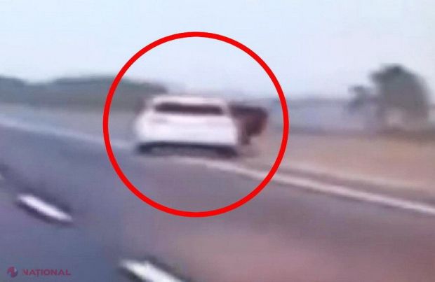 O femeie s-a aruncat din mașina iubitului, la peste 90 de km/h
