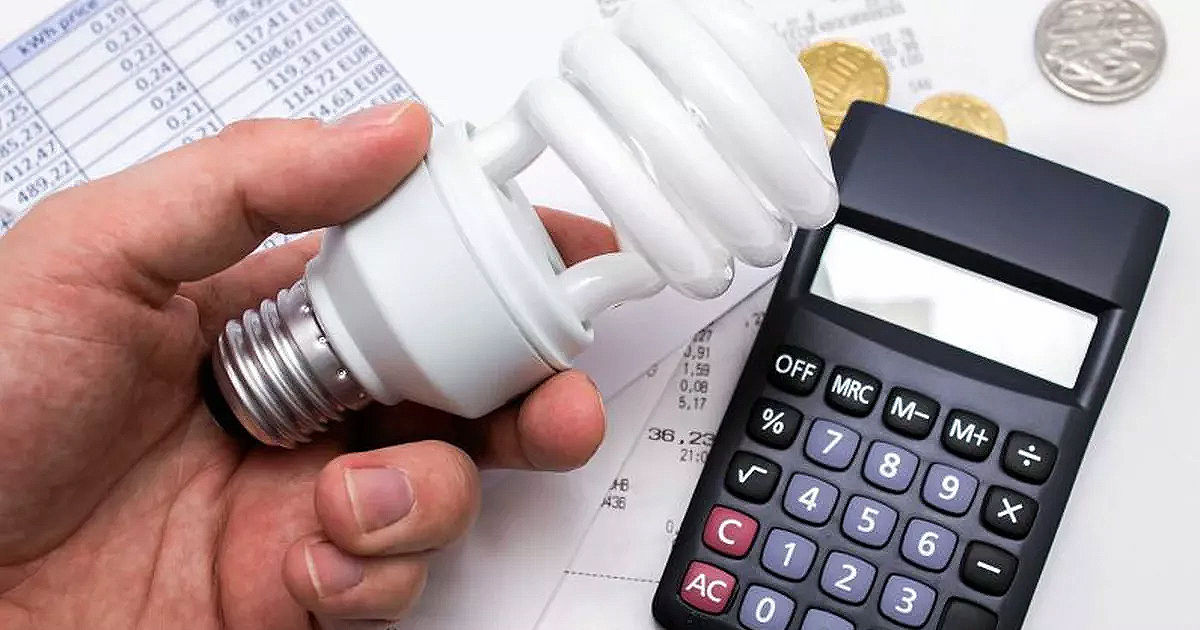 Cum au început să economisească cetățenii energia electrică: Pun mașina de spălat mai rar.