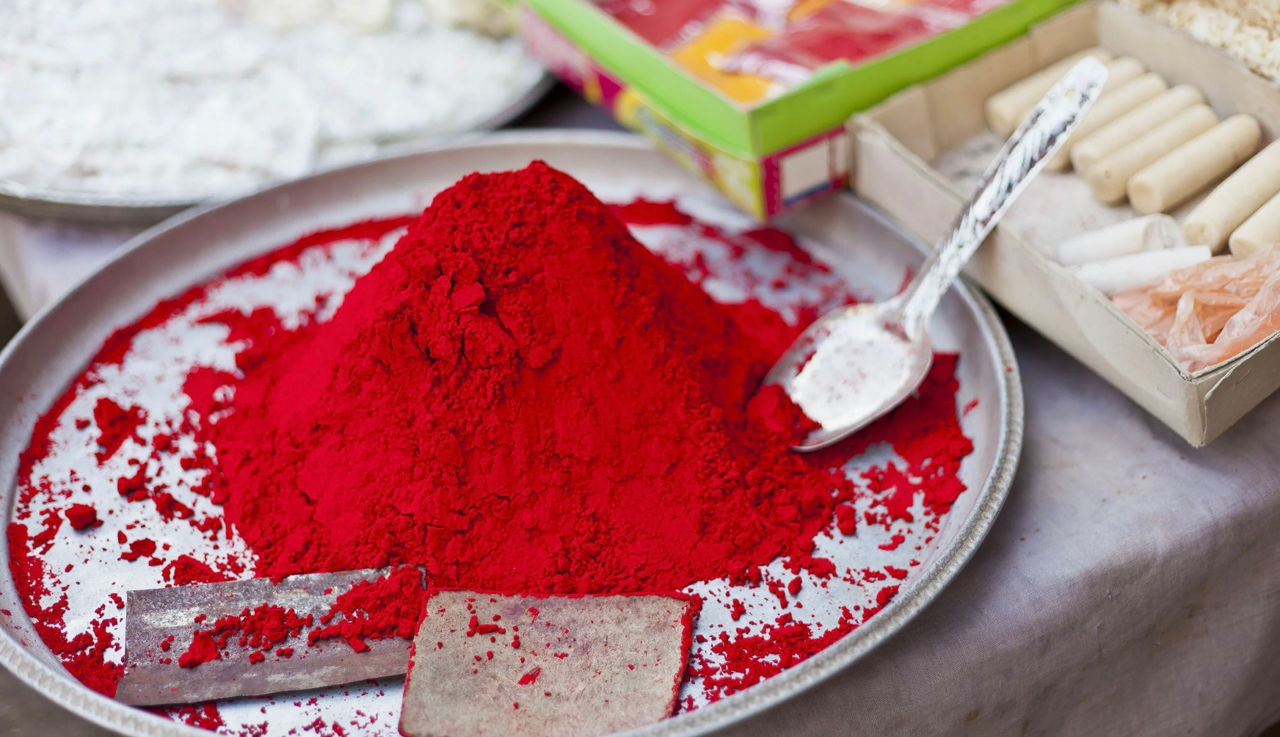 Colorantul alimentar roșu E127, interzis în SUA: Provoacă cancer la animale și e periculos pentru copii.