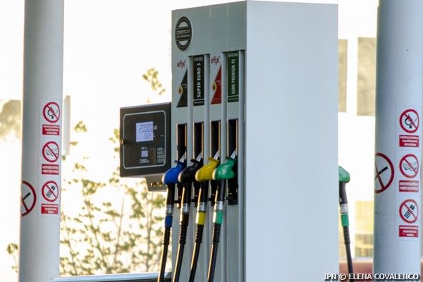 Prim-ministrul Pavel Filip a solicitat Ministerului Economiei să elaboreze proiectul de modificări necesare să se revină la mecanismul de plafonare a preţurilor de vânzare cu amănuntul a gazului lichefiat.