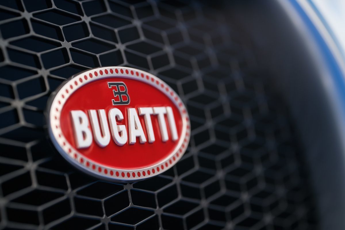 Volkswagen планирует продать бренд Bugatti.