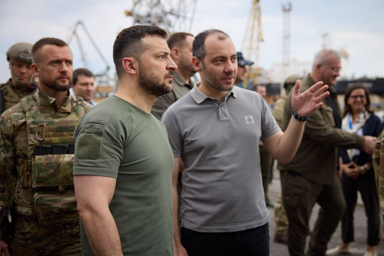 Зеленский посетил порт Черноморск: Украина готова к экспорту зерна, но есть условие.