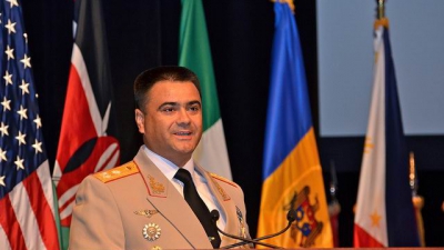 Ministrul demisionar al apararii Vitalie Marinuta anunta ca si-a dat demisia dupa ce a avut unele divergente cu seful statului Nicolae Timofti.