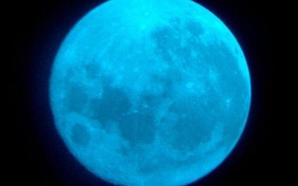 Marți, vom avea posibilitatea să asistăm la un fenomen astronomic denumit "Luna albastră".