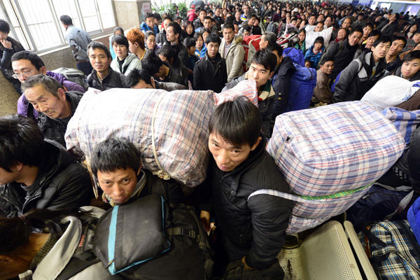 Administraţia Capitalei chineze scoate din case lucrătorii migranţi. 