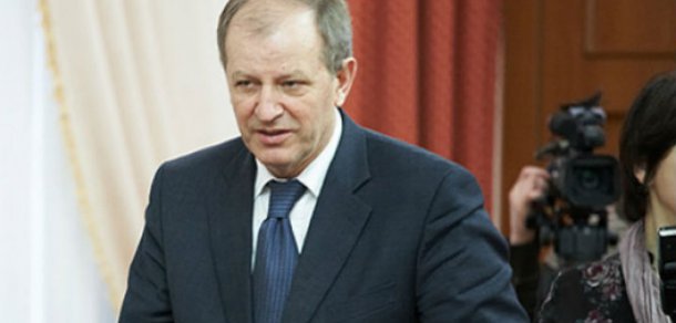 Motivul neprezentării lui Usatâi în Parlament a fost plecarea acestuia într-o deplasare de serviciu în Cehia.