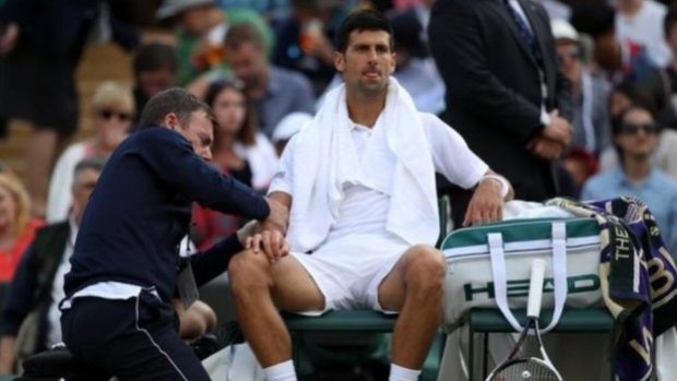 Novak Djokovic cheamă la revoltă în tenisul mondial. El îi îndeamnă pe jucători să ceară bani mai mulţi.