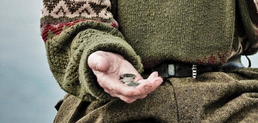 Un cuplu din capitală impunea persoane vulnerabile să cerșească