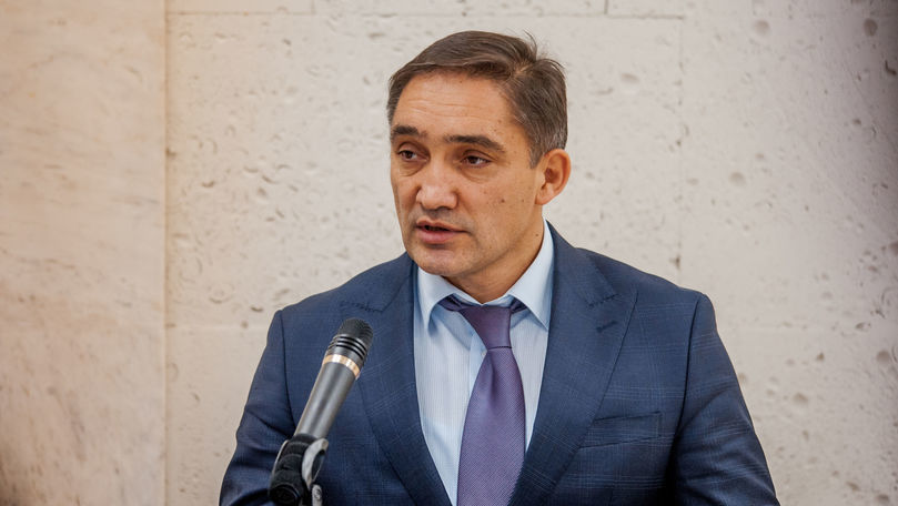 Александр Стояногло останется под домашним арестом.