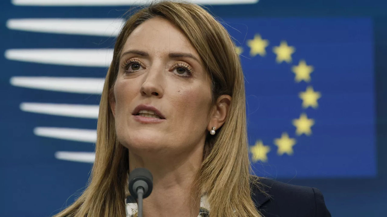 Европарламент во вторник будет выбирать нового президента, у Метсолы есть конкурентка.