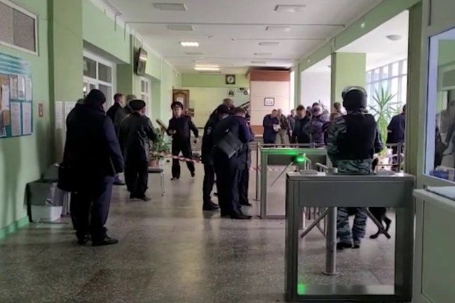 Профессор, читавший лекцию во время стрельбы в вузе в Перми, объяснился.
