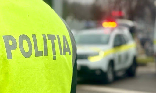 В ходе антинаркотических рейдов полиция задержала 19 человек за сутки.