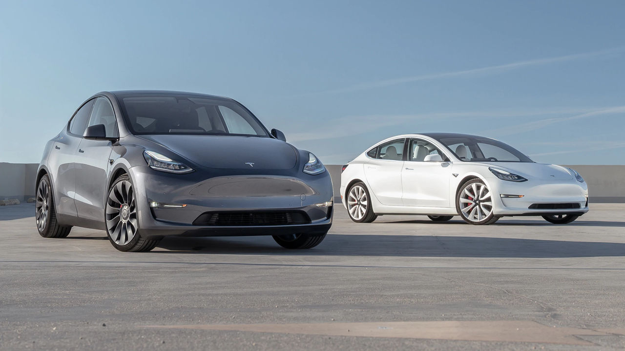 В США начали расследование в отношении Tesla из-за жалоб на Model 3 и Model Y.