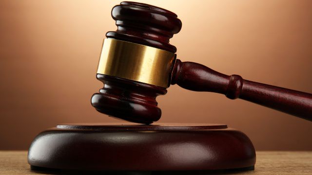Firma care deține berăria Draft Arena, învinuită de publicitate sexistă. 