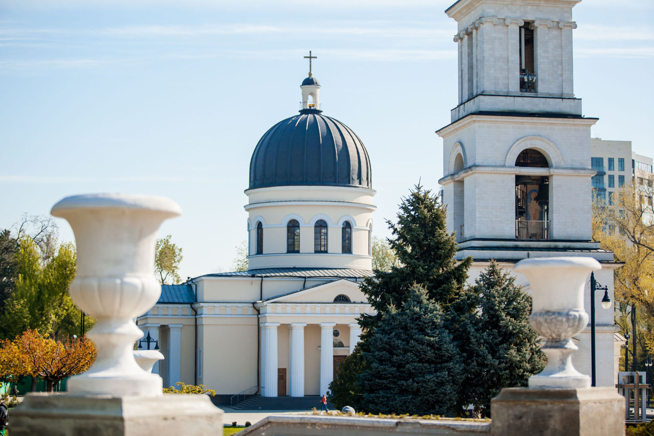 В столице ждут гостей на мероприятиях по случаю праздника Limba Noastră. Фото: point.md.