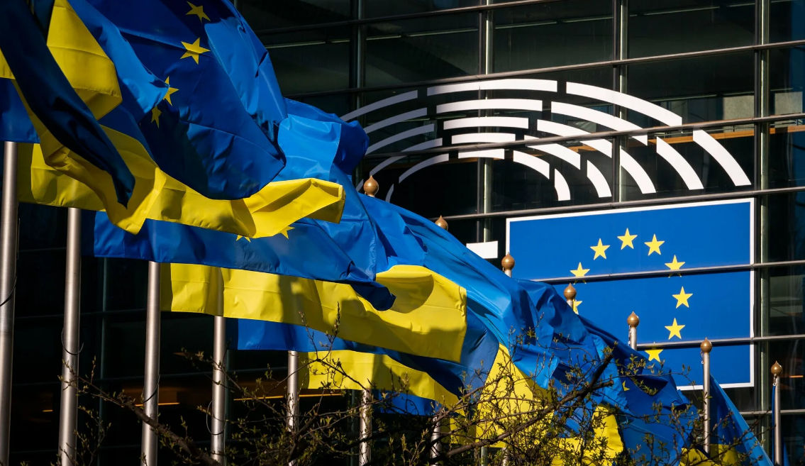 Reuters: В ЕС сомневаются, что начало переговоров о вступлении Украины одобрят в этом году.