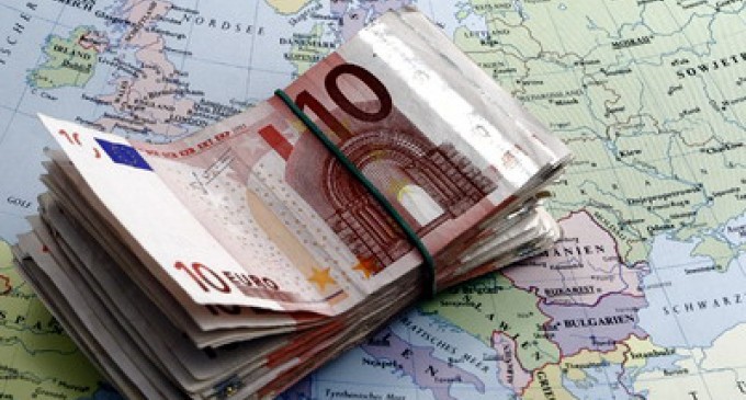 Un aspect inedit este că tot procesul poate fi desfăşurat online, motiv pentru care firmele de consultanţă sunt apelate ceva mai rar.